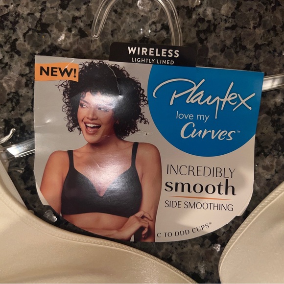 Playtex Love My Curves Wirless Lightly Lined Balconette Bra 44C. - Picture 3 of 6